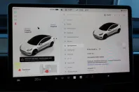 Tesla Model 3 din 2023 cu 44.038 km - oferta TES210768 - foto 11