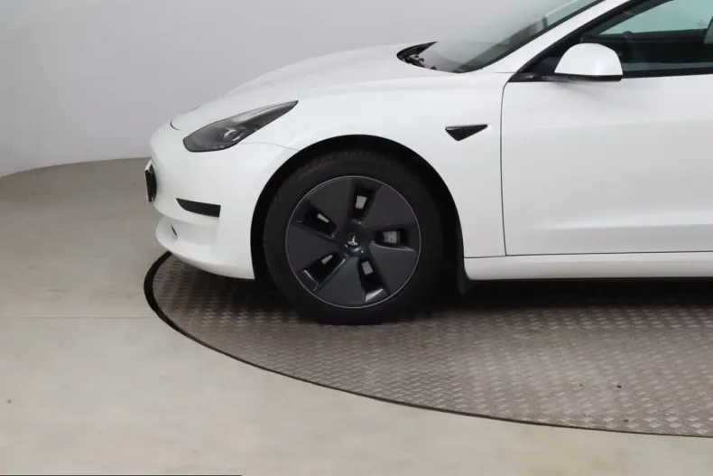 Tesla Model 3 din 2023 cu 44.038 km - oferta TES210768 - foto 14