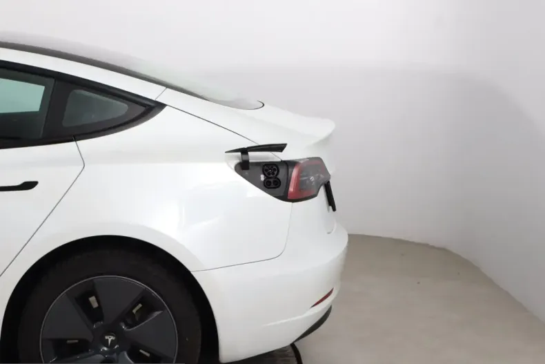 Tesla Model 3 din 2023 cu 44.038 km - oferta TES210768 - foto 18