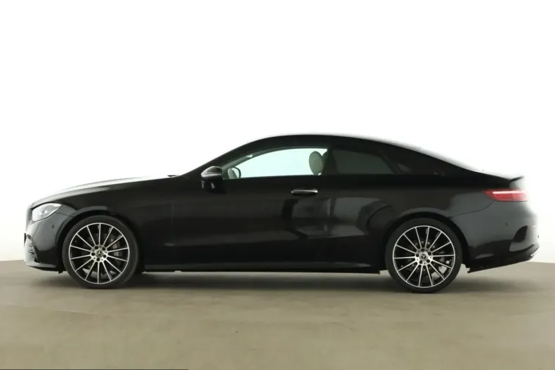Mercedes-Benz E 400 (Clasa E) din 2023 cu 88.029 km - oferta MER210777 - foto 5