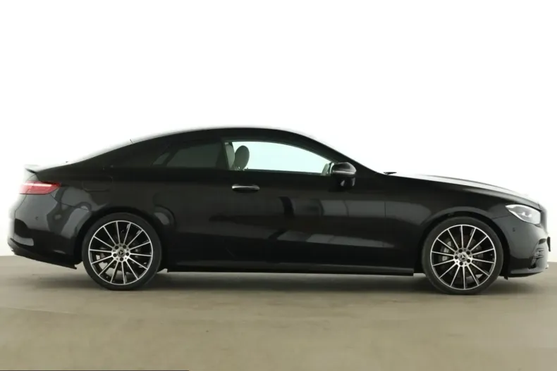 Mercedes-Benz E 400 (Clasa E) din 2023 cu 88.029 km - oferta MER210777 - foto 10