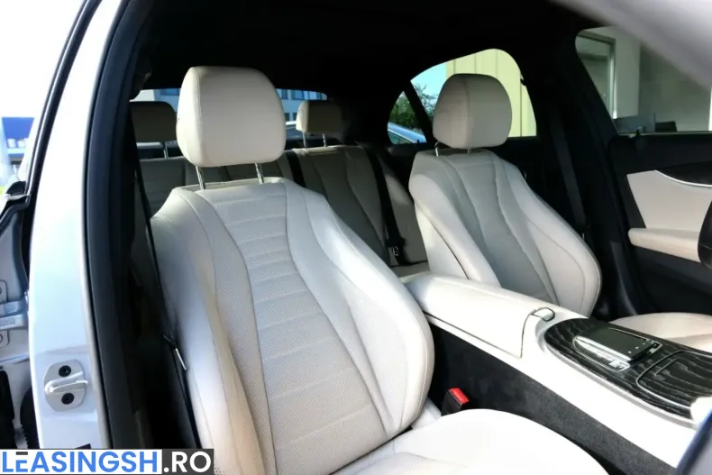 Mercedes-Benz E 400 (Clasa E) din 2021 cu 92.200 km - oferta MER210778 - foto 9