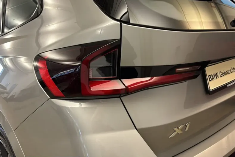 BMW X1 (Seria X) din 2025 cu 24.461 km - oferta BMW210779 - foto 14