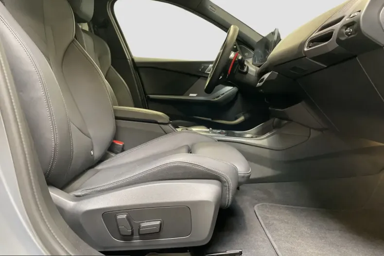BMW M135i (Seria 1) din 2025 cu 25.275 km - oferta BMW210782 - foto 11