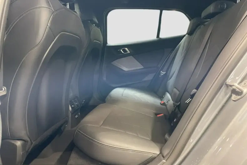 BMW M135i (Seria 1) din 2025 cu 25.275 km - oferta BMW210782 - foto 13