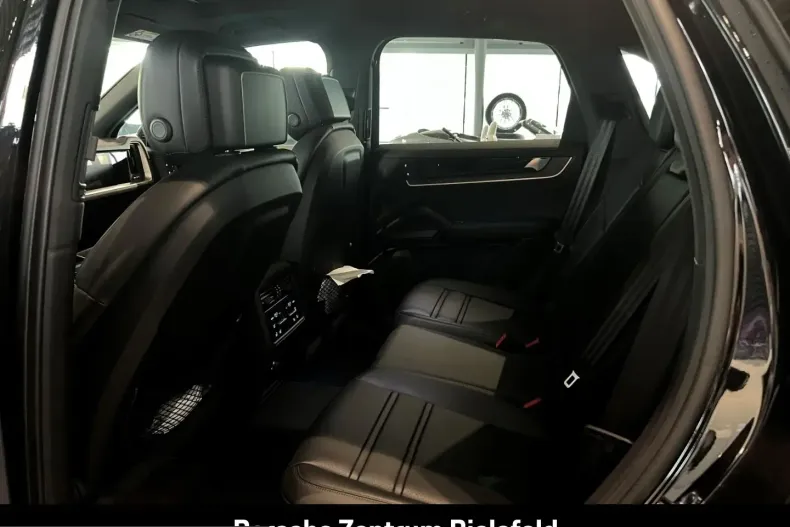 Porsche Cayenne din 2025 cu 12.000 km - oferta POR210795 - foto 25