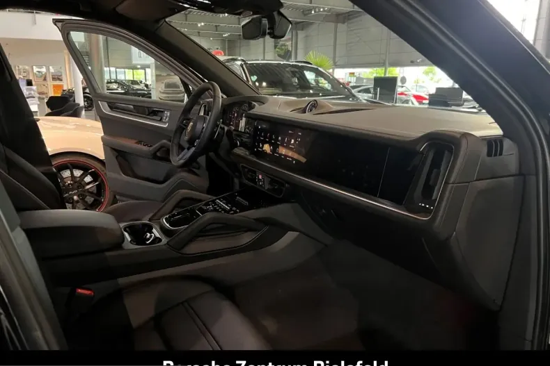 Porsche Cayenne din 2025 cu 12.000 km - oferta POR210795 - foto 30