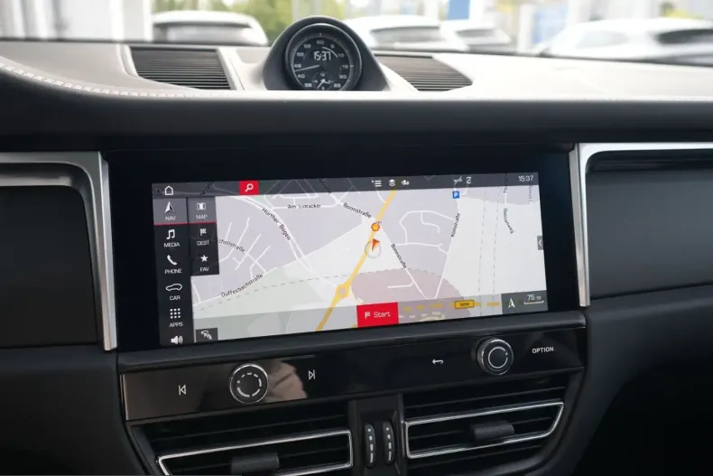 Porsche Macan din 2022 cu 44.000 km - oferta POR210807 - foto 28