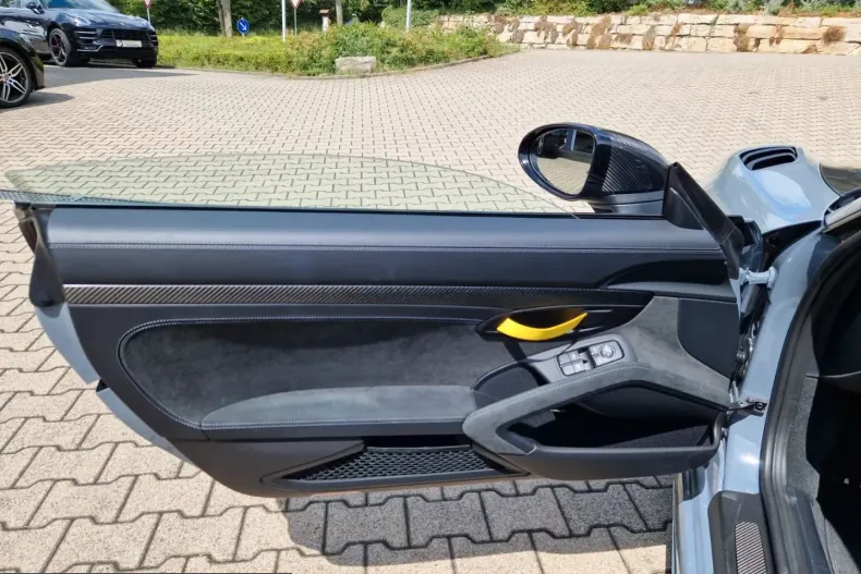 Porsche Cayman din 2022 cu 3.400 km - oferta POR210812 - foto 13