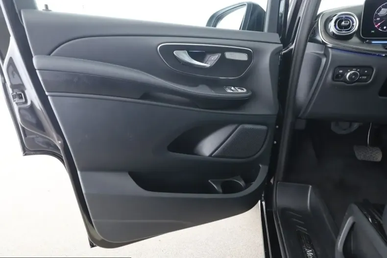 Mercedes-Benz V 300 (Clasa V) din 2025 cu 19.300 km - oferta MER210816 - foto 13