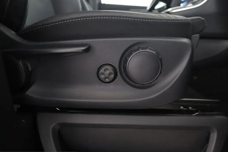 Mercedes-Benz V 300 (Clasa V) din 2025 cu 19.300 km - oferta MER210816 - foto 17