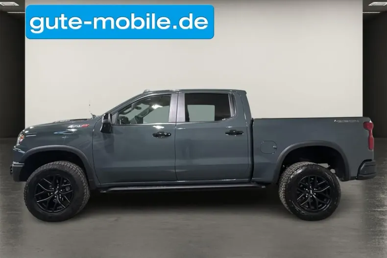 Chevrolet Silverado din 2025 cu 11.600 km - oferta CHE210823 - foto 3