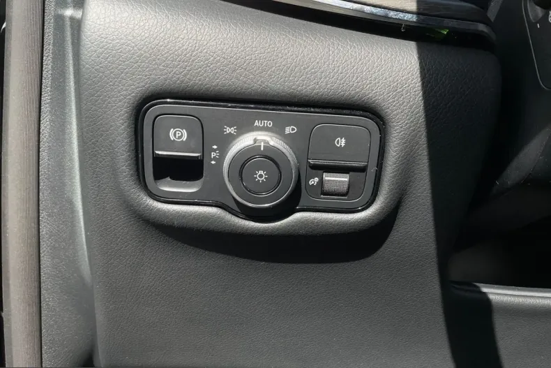Mercedes-Benz V 300 (Clasa V) din 2025 cu 29.300 km - oferta MER210827 - foto 34
