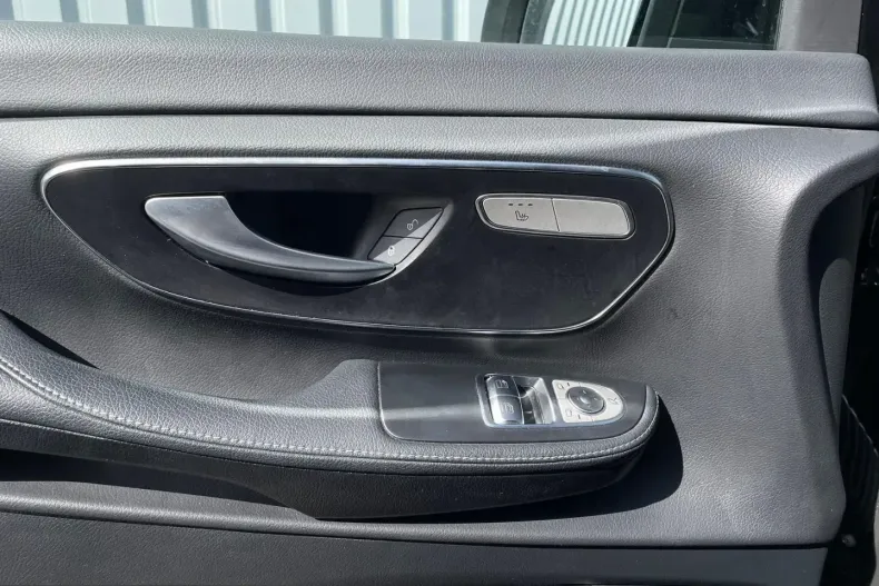 Mercedes-Benz V 300 (Clasa V) din 2025 cu 29.300 km - oferta MER210827 - foto 35