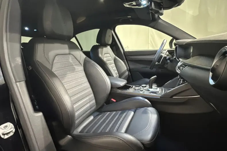 Alfa Romeo Stelvio din 2023 cu 28.100 km - oferta ALF210828 - foto 14