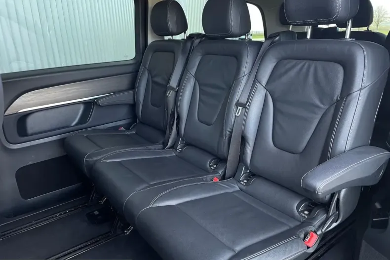 Mercedes-Benz V 300 (Clasa V) din 2024 cu 32.900 km - oferta MER210831 - foto 14