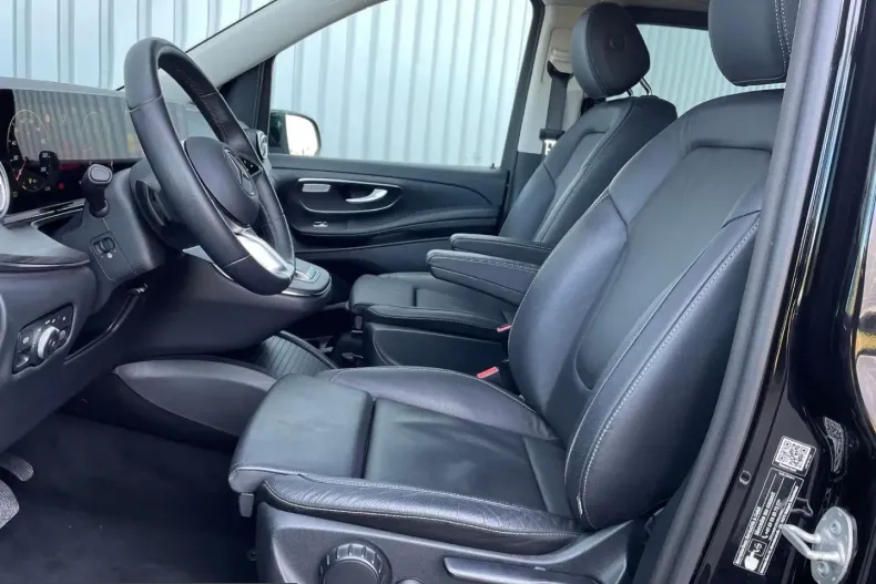 Mercedes-Benz V 300 (Clasa V) din 2024 cu 32.900 km - oferta MER210831 - foto 16