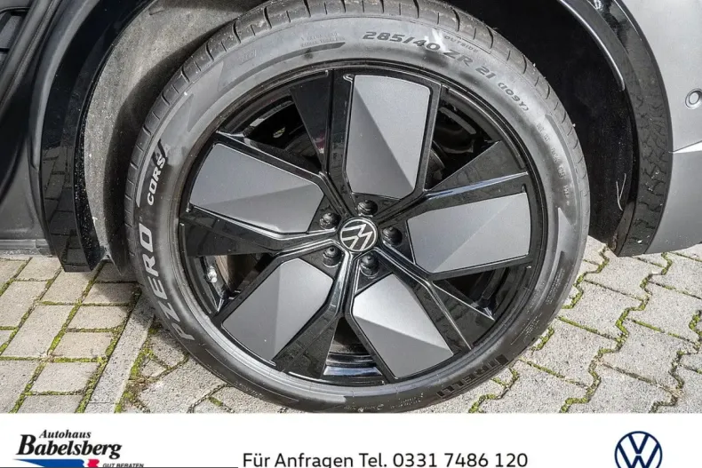 Volkswagen Touareg din 2024 cu 18.178 km - oferta VOL210834 - foto 3