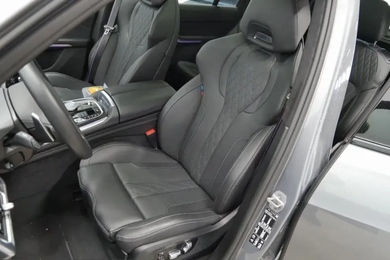 BMW X7 (Seria X) din 2025 cu 11.643 km - oferta BMW210838 - foto 10
