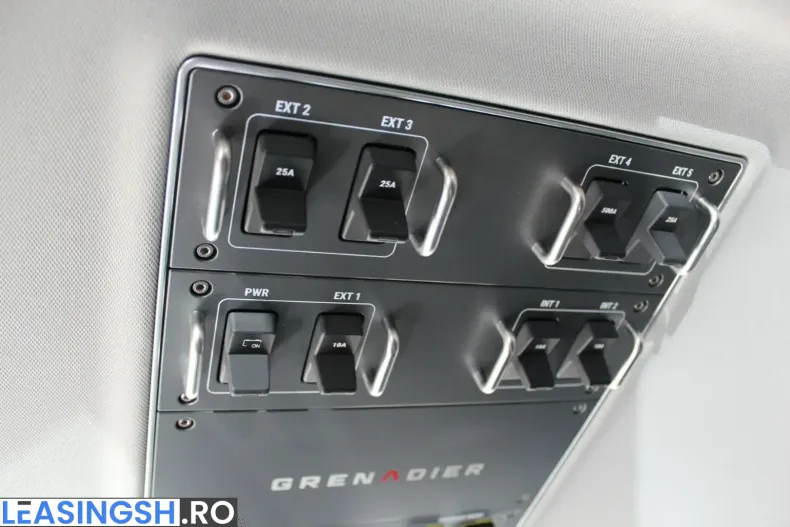 INEOS Grenadier din 2025 cu 14.500 km - oferta INE210846 - foto 21