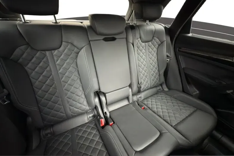 Audi SQ5 din 2025 cu 36.000 km - oferta AUD210853 - foto 11