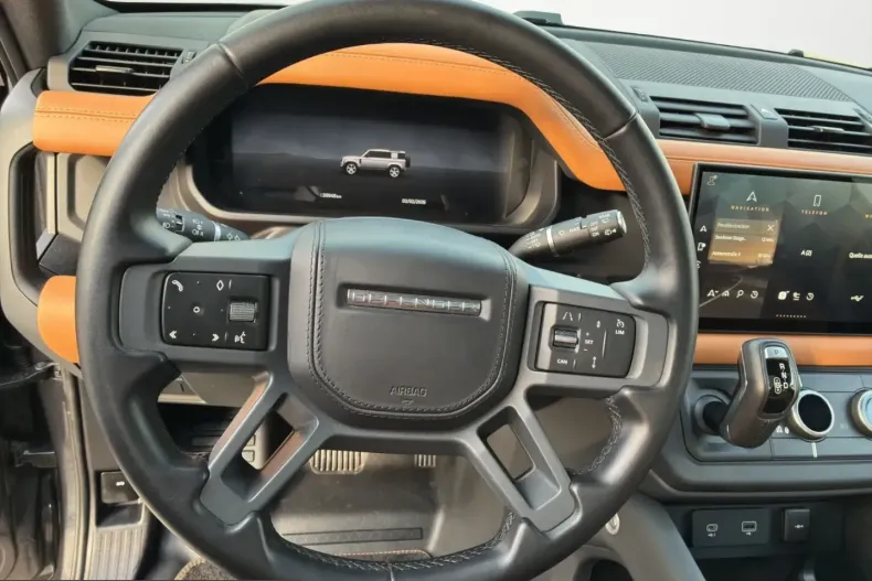 Land Rover Defender din 2024 cu 39.950 km - oferta LAN210854 - foto 18