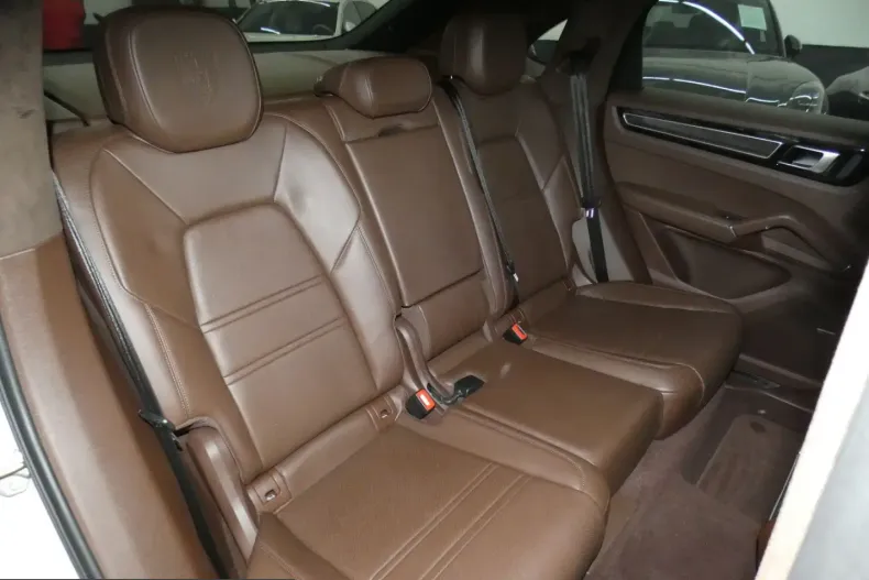 Porsche Cayenne din 2023 cu 75.000 km - oferta POR210858 - foto 12