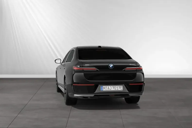 BMW 750 (Seria 7) din 2025 cu 2.700 km - oferta BMW210859 - foto 5