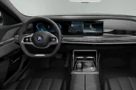 BMW 750 (Seria 7) din 2025 cu 2.700 km - oferta BMW210859 - foto 9