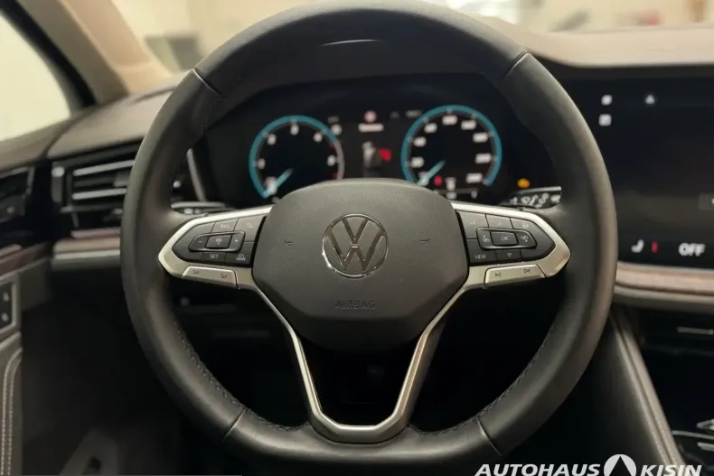 Volkswagen Touareg din 2025 cu 8.657 km - oferta VOL210861 - foto 7