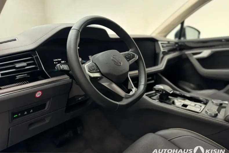 Volkswagen Touareg din 2025 cu 8.657 km - oferta VOL210861 - foto 8