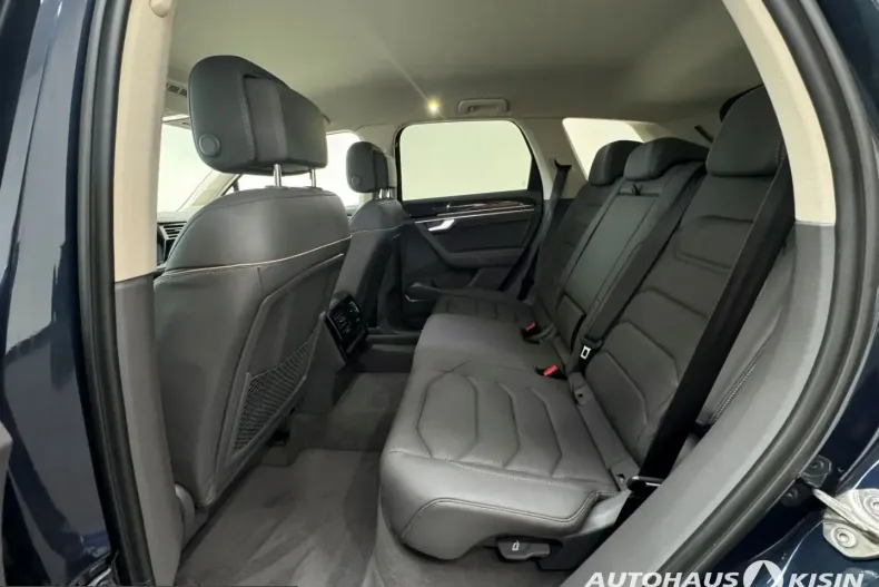 Volkswagen Touareg din 2025 cu 8.657 km - oferta VOL210861 - foto 12