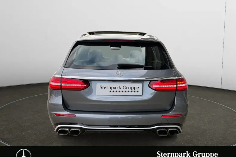 Mercedes-Benz E 63 AMG (Clasa E) din 2022 cu 36.600 km - oferta MER210862 - foto 4