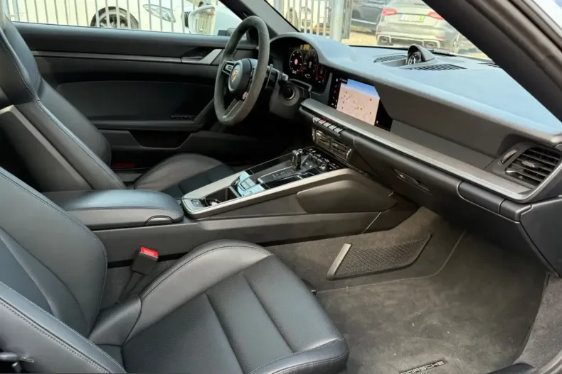 Porsche 911 din 2025 cu 8.000 km - oferta POR210865 - foto 31
