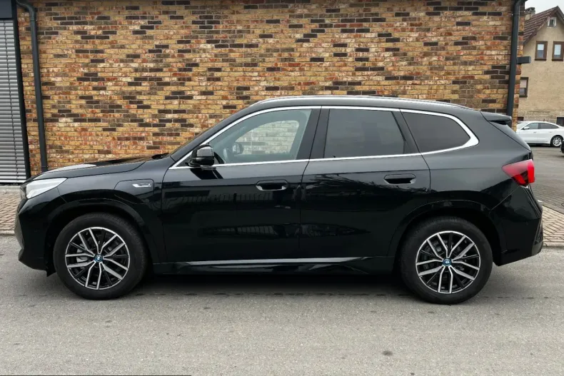 BMW X1 (Seria X) din 2023 cu 68.900 km - oferta BMW210872 - foto 3
