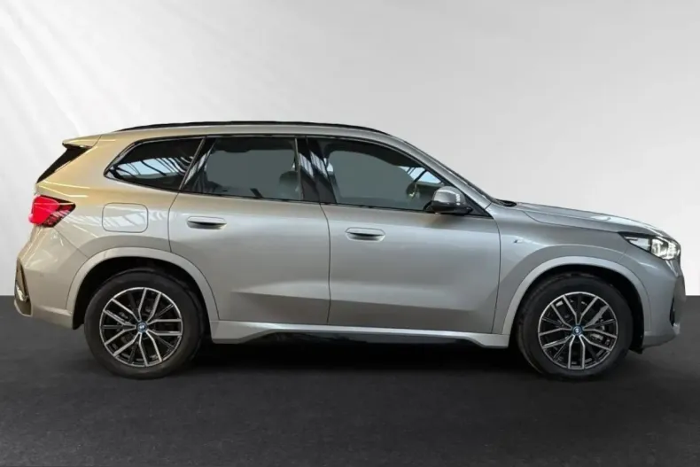 BMW X1 (Seria X) din 2024 cu 15.020 km - oferta BMW210875 - foto 3