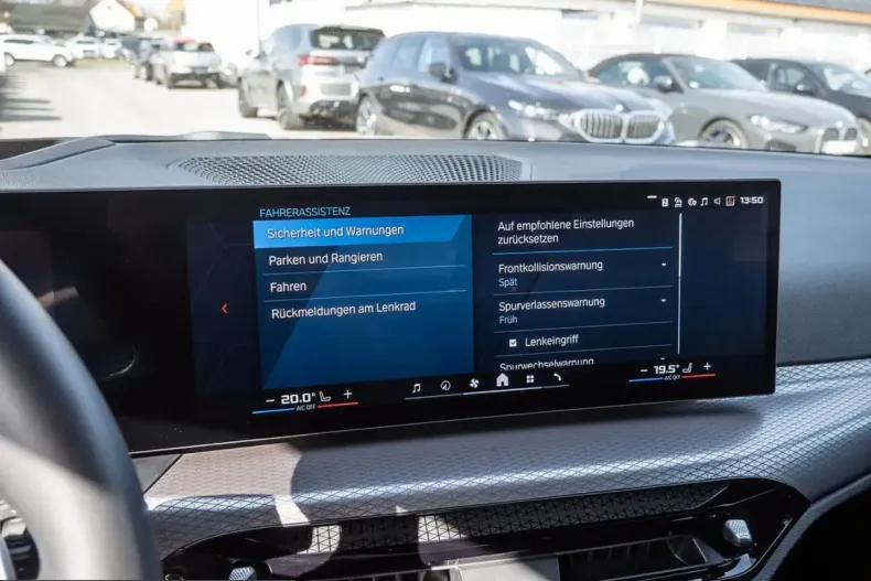 BMW M4 (Seria 4) din 2025 cu 2.800 km - oferta BMW210876 - foto 12