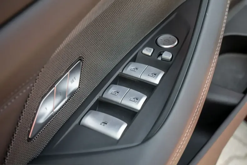 BMW M4 (Seria 4) din 2025 cu 2.800 km - oferta BMW210876 - foto 21
