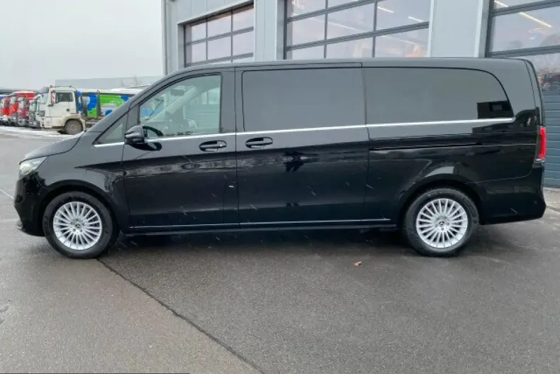 Mercedes-Benz V 300 (Clasa V) din 2024 cu 30.475 km - oferta MER210877 - foto 5