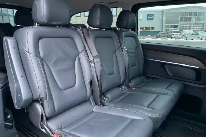 Mercedes-Benz V 300 (Clasa V) din 2024 cu 30.475 km - oferta MER210877 - foto 12