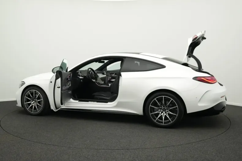 Mercedes-Benz CLE 53 AMG (Clasa CLE) din 2025 cu 26.957 km - oferta MER210878 - foto 14