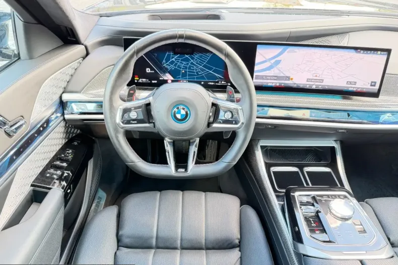 BMW M760 (Seria 7) din 2024 cu 49.896 km - oferta BMW210894 - foto 23