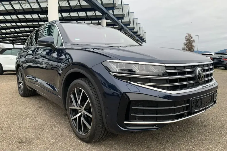 Volkswagen Touareg din 2024 cu 4.644 km - oferta VOL210896 - foto 9