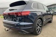 Volkswagen Touareg din 2024 cu 4.644 km - oferta VOL210896 - foto 11