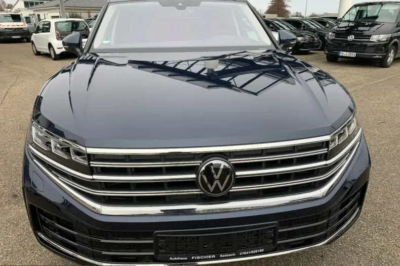 Volkswagen Touareg din 2024 cu 4.644 km - oferta VOL210896 - foto 13