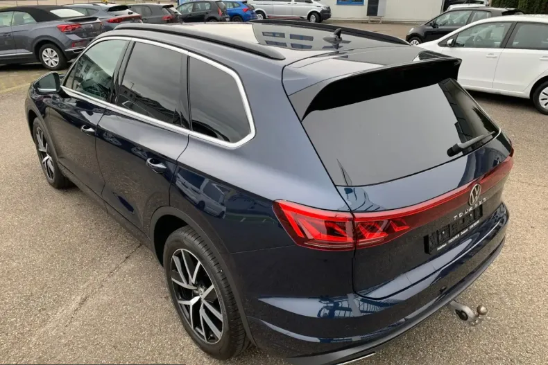 Volkswagen Touareg din 2024 cu 4.644 km - oferta VOL210896 - foto 16