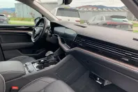 Volkswagen Touareg din 2024 cu 4.644 km - oferta VOL210896 - foto 29