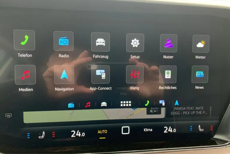 Volkswagen Touareg din 2024 cu 4.644 km - oferta VOL210896 - foto 43