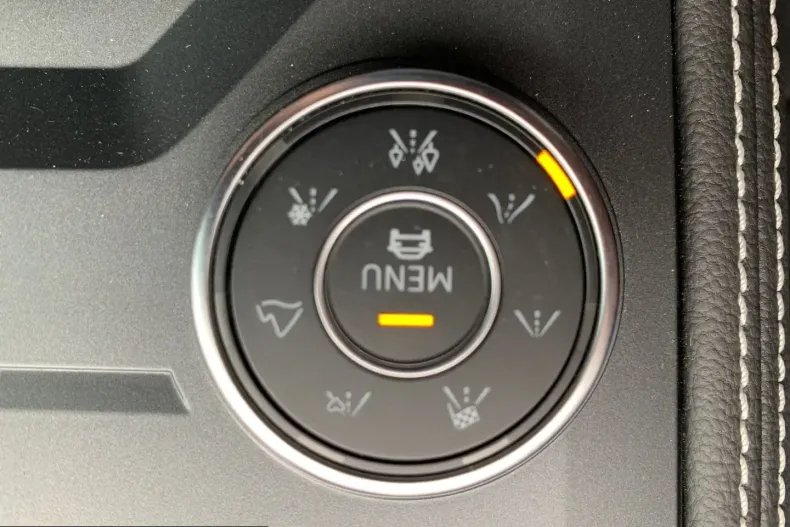 Volkswagen Touareg din 2024 cu 4.644 km - oferta VOL210896 - foto 48