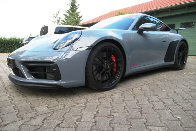 Porsche 911 din 2024 cu 8.241 km - oferta POR210898 - foto 1